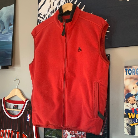 Nike ACG Fleece Vest - Picture 2 of 5
